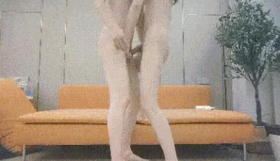 [转载搬运] 高颜小姐姐 你的太长了有点难 啊老爸好棒加油操我小骚逼... [2+2986MB][磁力链接]