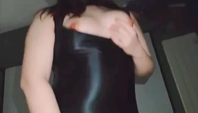 [自行打包] 7 母圈天津极品母狗 红丽私拍，继续极限扩肛虐阴虐尿 [8V 3P+1.49GB][百度盘]