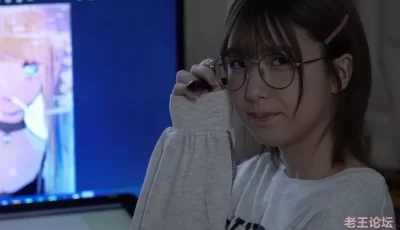[自行打包] 颜值眼镜娘MOON-023 ちょっとツンが入ってるメガネっ娘マ [1V+4.8G][百度盘]