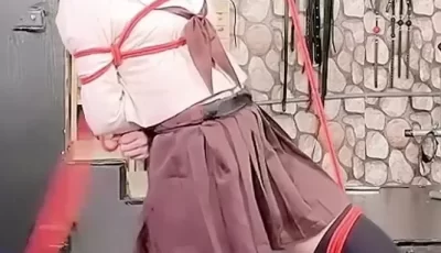 [自行打包] 63 反差少女 优咪SM调教、绳缚拘束、强制高潮、炮机、鞭打 [1V+376.28MB][百度盘]