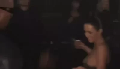 [自行打包] ed2k侃爷性奴之Kanye的妻子比安卡Bianca，格莱美颁奖典全裸大秀身材 [7v+13p+80mb][百度盘]