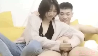 中医养生馆女性私密大保健男技师,一边唠嗑一边给露脸的肤白气质美少妇推油,加藤鹰之手法搞到叫好爽 [1:03:22]