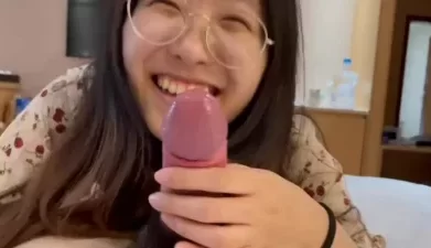 大二校花好美啊！深喉狂口射好多吞掉好刺激啊！ [11:39]