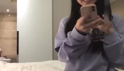 [转载搬运] 有点初恋感觉的嫩嫩小美女约到酒店脱掉衣服后身材出乎意料的诱人 [1v+1.8G][百度盘]