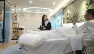 野狼出征 老淫魔爆操白嫩少妇. [1:20:22]