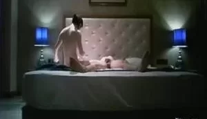 有钱就是任性，叫三个美女来挑.MP4. [1:05:24]