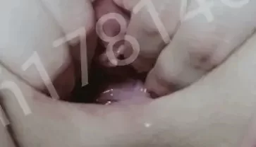 [转载搬运] 福利姬美女小柔新作 顶级双马尾白虎萝莉 撒尿内窥看子宫 [8V+3.36G][百度盘]