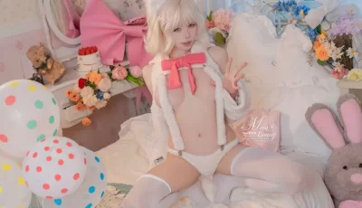 [转载搬运] 【COSPLAY/带视频】黏黏团子兔 – (咬一口兔娘)  他的猫 [75P 1V+1.9G][百度盘]