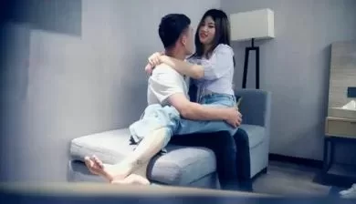 约性感长腿牛仔裤妹子. [1:29:45]