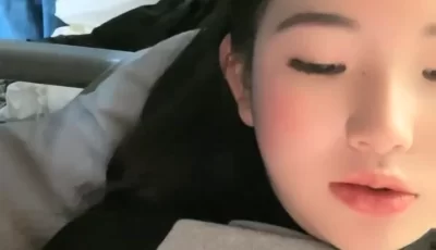 [转载搬运] 馒头B！34D大二高颜值女神为还网贷，选择下海！ [5v+2.36g][百度盘]