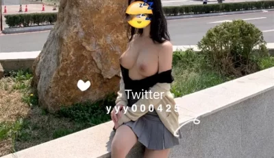 [转载搬运] 芙烈亚 – 巨乳大尺度露出私拍 各种场所露出 [337P7V-681MB] [NV+680M][百度盘]