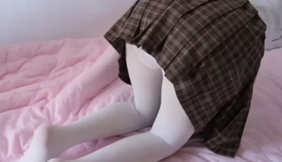 白丝少女的午休时间的。 [06:54]