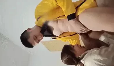 [转载搬运] 探访按摩店 小伙与好友一起操城中村熟女姐姐 大屌饥渴难耐 [1V+220M][百度盘]