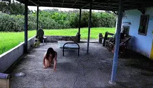 [转载搬运] 强烈推荐，顶级露脸小母狗露出喝尿调教啪啪，各种 [1V+657.07MB]