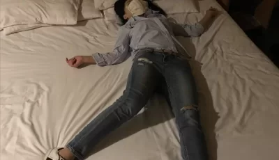【迷玩】迷奸小人妻丝袜高跟搬动死猪玩弄[高清无水原档](pikpak盘)
