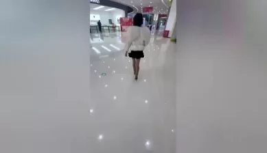 约了一个人妻 逛商场 然后塞跳蛋   溜达溜达 [26:53]