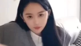 [转载搬运] 盯射女神【百万】跟金主一对一聊骚，盯射极品，媚眼如丝 [3V+849M][百度盘]