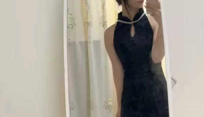 [转载搬运] 青岛反差母狗胡雯欣，06年出生的极品嫩妹 远程调教 [2v+241m][百度盘]