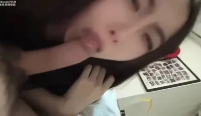 [转载搬运] 近期电报吃瓜泄密露脸啪啪合集众多极品美女自慰口交啪啪 [P：1+1.67G][百度盘]