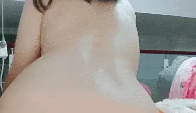 [转载搬运] 气质文静极品尤物！圆润大白臀！翘起双腿扒开紧致小穴... [1+1330MB][磁力链接]