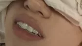 00后的小小夫妻玩得就是花！蒙着眼睛让老婆伺候单男 [17:39]