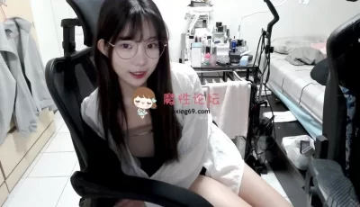 [转载搬运] 重磅❤️疯传LOL闪电狼职业电竞队【脏悠】 [1V/11P/1.5G+1V/11P/1.5G][百度盘]