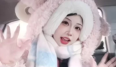 赣州00后刘飞羽裸贷视频曝光 高颜值女神私密撩姿 黑美甲吸睛！