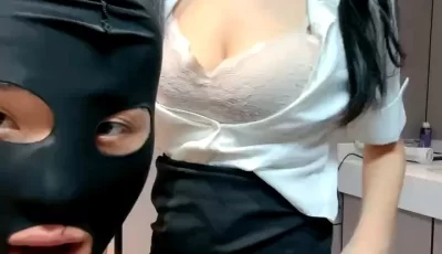 [转载搬运] 性感風情又妩媚的大奶子姐姐，露臉跟小哥哥啪啪直播大... [2+1427MB][磁力链接]