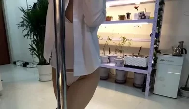 新认识的白虎小少妇，玩起来可真过瘾 [04:10]