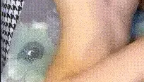 [转载搬运] 雙飛漂亮美眉 啊啊 爸爸幹死我 女友可以無套 閨蜜隻能戴... [1+425MB][磁力链接]