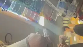 [转载搬运] 韩国街射露出 公共场合大胆掏出JB 还有个妹子帮着撸 [1+765M][百度盘]