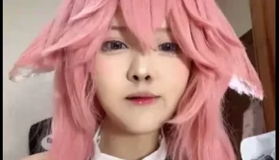 [转载搬运] 超高颜值的萝莉！还特别喜欢cosplay！ [1v+168m][百度盘]