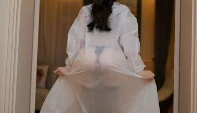 [转载搬运] 5模特陆萱萱白色雨衣露性感黑色内衣配黑丝袜秀曼妙身姿 [80+51.52MB][百度盘]