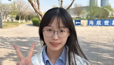 [转载搬运] 泄密流出 极品反差婊样子很斯文的高校学霸美女穿着情趣内衣 [1+400m][百度盘]