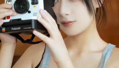 [转载搬运] 浅安安 Vol.014 灰背心椰奶[60P-730MB][百度网盘] [60P+730M][百度盘]