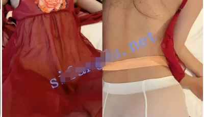 [转载搬运] 【轻语舞蹈生】极品约拍 艺校舞蹈学生妹视频照片(完) [1V+667MB][磁力链接]