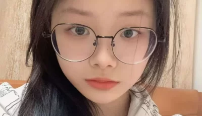 [自行打包] 2025年5月最新流出【A级别泄密】大二眼镜妹完美露脸 [2v23p+336M][百度盘]