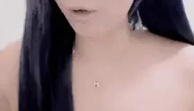 [转载搬运] 肉肉女神天花板【深夜霖妮】声音超甜，逼好粉喷水 [2V+2.41G][百度盘]