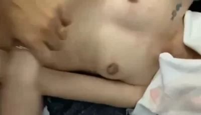 [转载搬运] 某平台网红小主播线下约会礼物榜首土豪大哥扎个丸子头卖力 [1v+760m][百度盘]