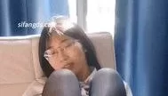 [转载搬运] 反差眼镜妹视频赚零花钱，无毛嫩逼掰穴揉奶淫欲挑逗 [3V+1.1G][百度盘]