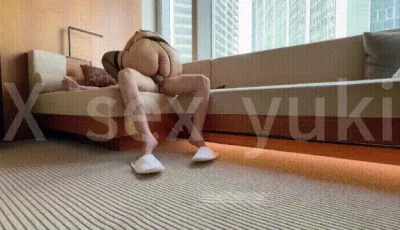[转载搬运] 40万粉丝，极致肉体淫妻【sexy yuki】999门槛群五一最新作品，窗台边多种体位激情肉搏 [多p+v+1.17G][百度盘]