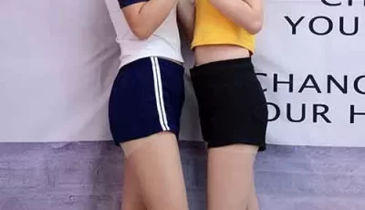 [转载搬运] 初夏女神-安妮、幺幺~姐妹花棉袜肉丝性感美腿 [100p1v+671m][百度盘]