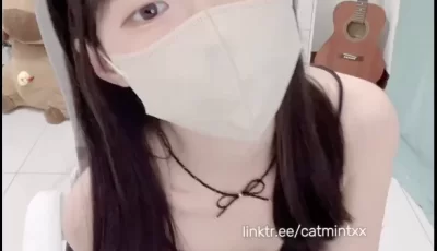 [转载搬运] 黑色小抹胸高颜值美少女！ [1v+930m][百度盘]