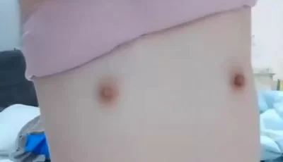 [自行打包] 漂亮美眉吃鸡啪啪 啊啊快点快点 爸爸用力 小贫乳小嫩穴 ... [1v+1.1g][百度盘]
