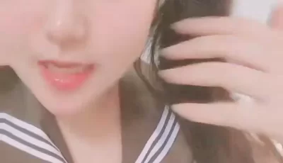JK装年双马尾萌妹撩起裙子脱下内裤这屁股太诱人了逼逼粉嫩粉嫩近距离特写掰开洞洞给你看. [1:12:02]