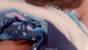 淫欲反差美少女可爱小loli被哥哥拉到楼梯间爆操 紧张刺激