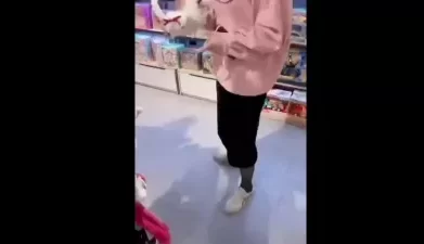 漂亮良家少妇偷情 “我不行了 你还想弄 不要了” 羞羞的好多姿势 [27:51]