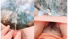 [转载搬运] 九頭身172cm大長腿 身材比例一級棒的甜美女神【真正的窈窕淑女】  户外自慰喷水尿尿 [1V多P+700mb][磁力链接]