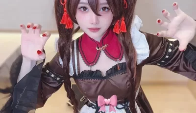 [转载搬运] 高颜值露脸美少女『阿梨』慰潮喷福利合集 顶级白虎一线... [30V  276P+1.8G][bt种子]