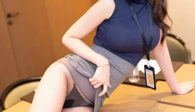 [秀人网]绮里嘉ula 高跟灰丝OL 无袖蓝衣灰短裙